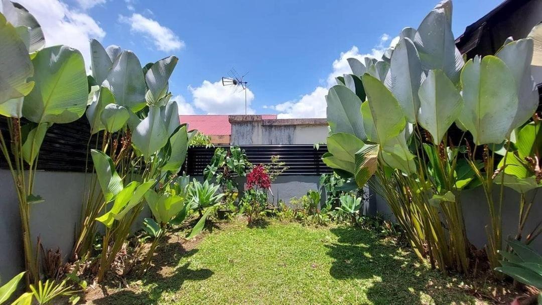 Al Barra Syariah Hotel Bukittinggi Exteriör bild