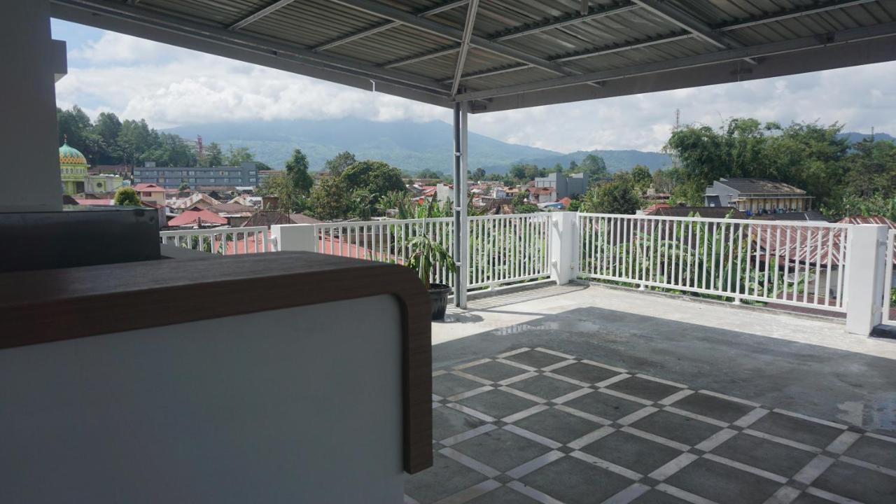 Al Barra Syariah Hotel Bukittinggi Exteriör bild